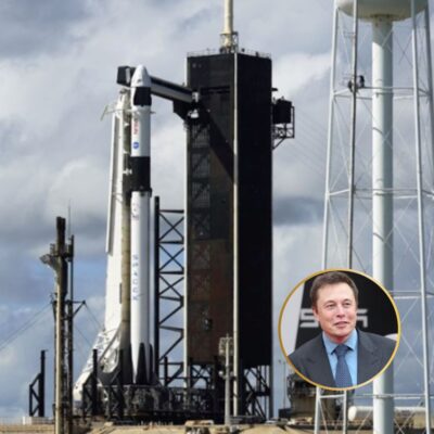 Elon Musk reveals SpaceX’s plan to land on Mars.